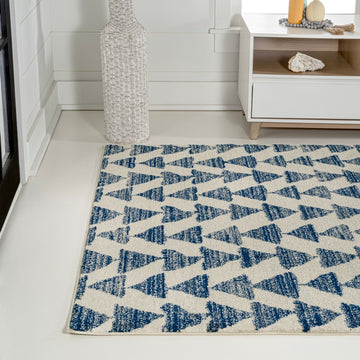 Aisha Moroccan Triangle Geometric Area Rug